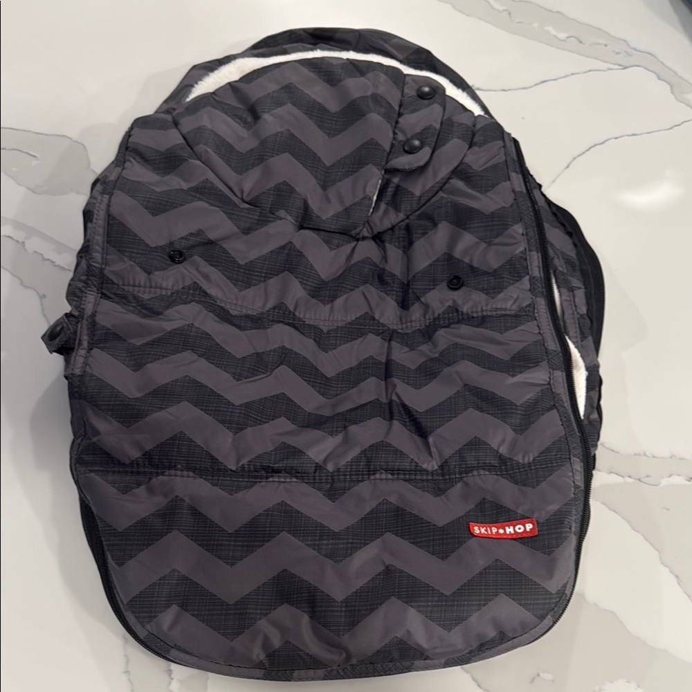New Skip Hop Gray Chevron Baby Winter Car Seat Cover